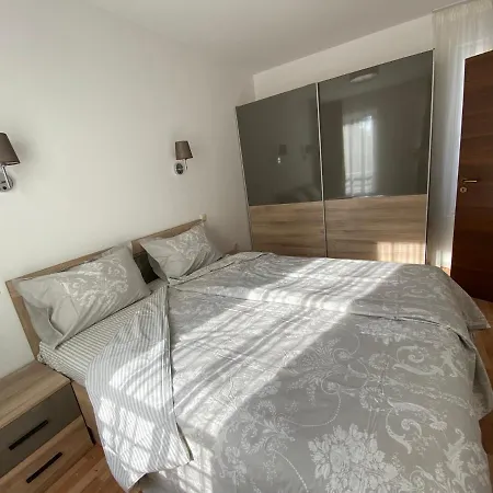 Amel -new Luxury Close To The Apartment Ravda