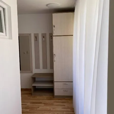 Amel -new Luxury Close To The Равда